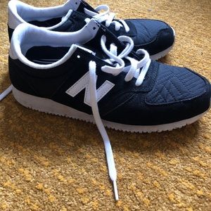 Black New Balance 420 sneakers